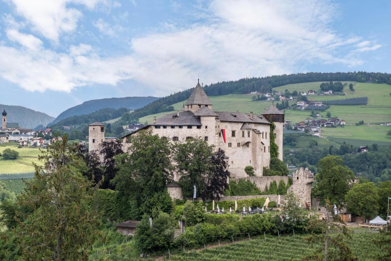 Schneewittchen Schlosshof Umes Ngoại thất bức ảnh